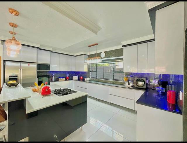 4 BEDROOM HOUSE FOR SALE IN NORTHCLIFF